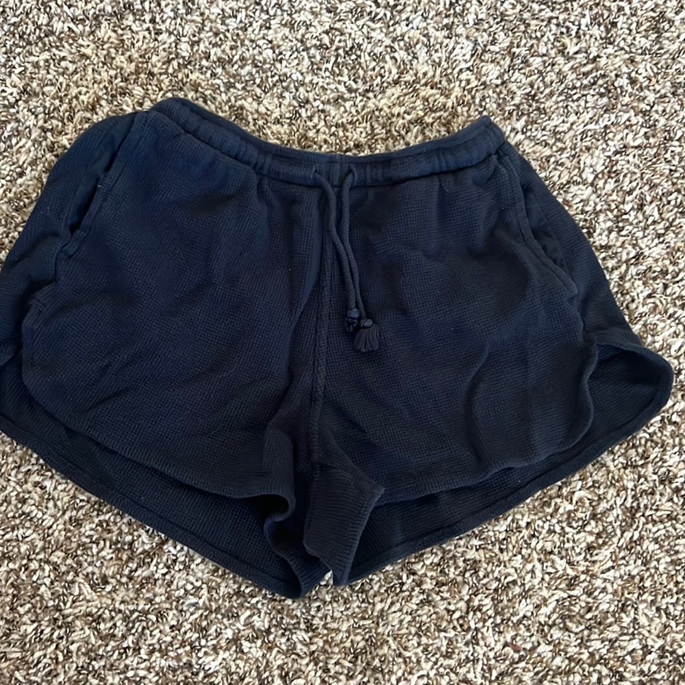 BRANDY MELVILLE SHORTS